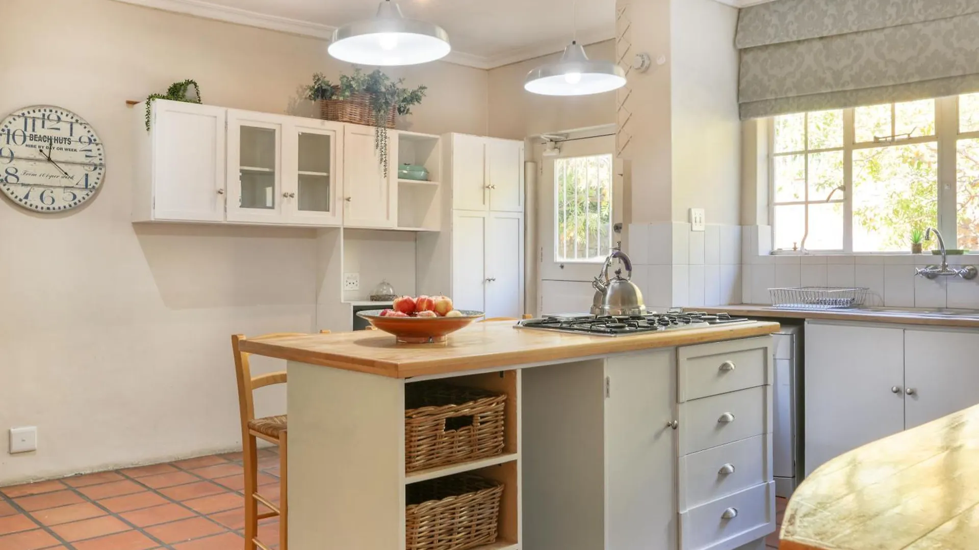 Backup Powered Table Mountain Family Retreat Villa Cape Town